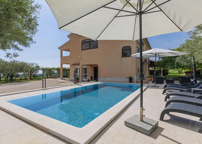 Mir By Interhome Apartman