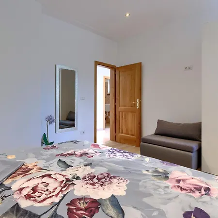 Mir By Interhome Apartment *